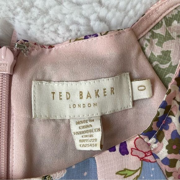 TED BAKER  Dress Woman Urban Printed Fluted Hem Short Sleeve Mini Dress - Picture 5 of 14